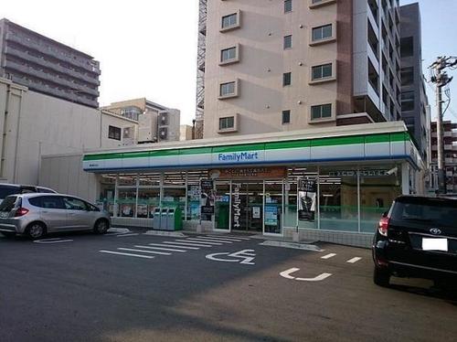 ファミリーマート博多東住吉店